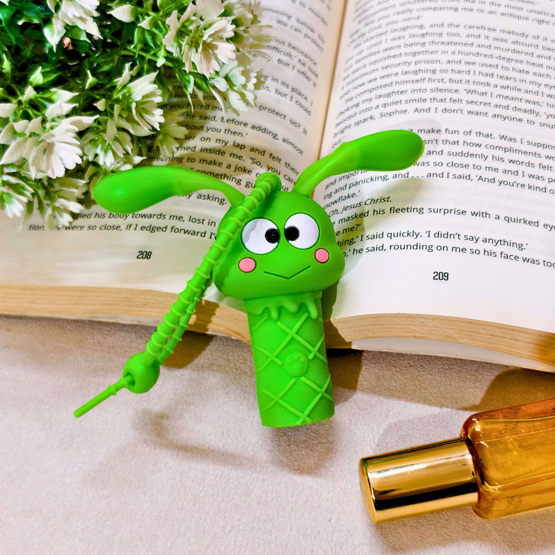 Stick Green Alien Chu-Chu Animal Character Silicone Toy Keychain with Sound Effect, Bag Charm Toy, Compact Portable Accessory for Kids Teens Adults,