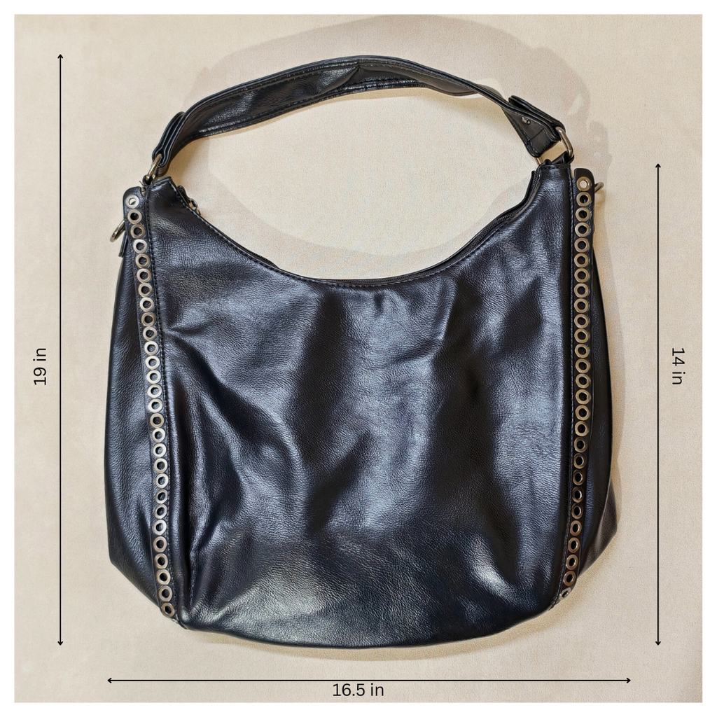 Black handbag with chain details on a beige background, shown with measurements.